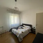 阳光之家公寓 公寓 *