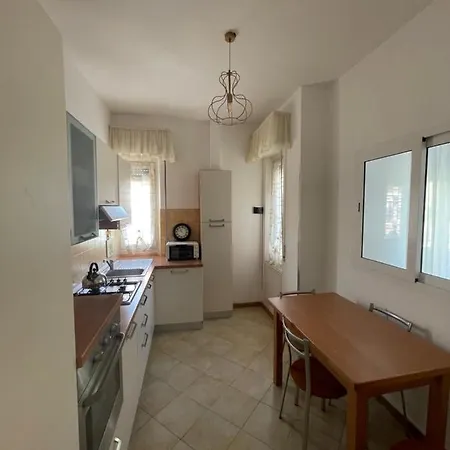 Sunnyhouse דירה