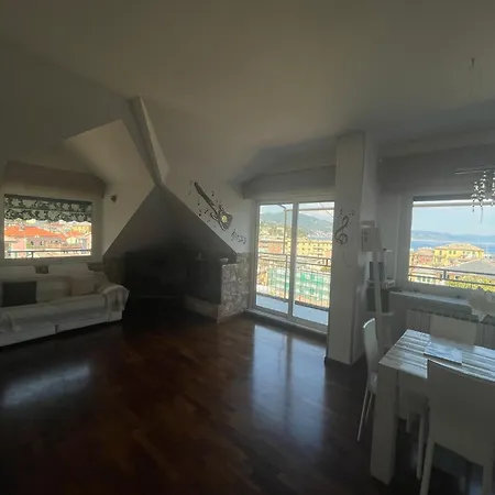 Sunnyhouse * サンタ・マルゲリータ・リグレ