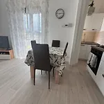 Sunnyhouse Apartmán *