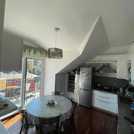 Sunnyhouse Apartment